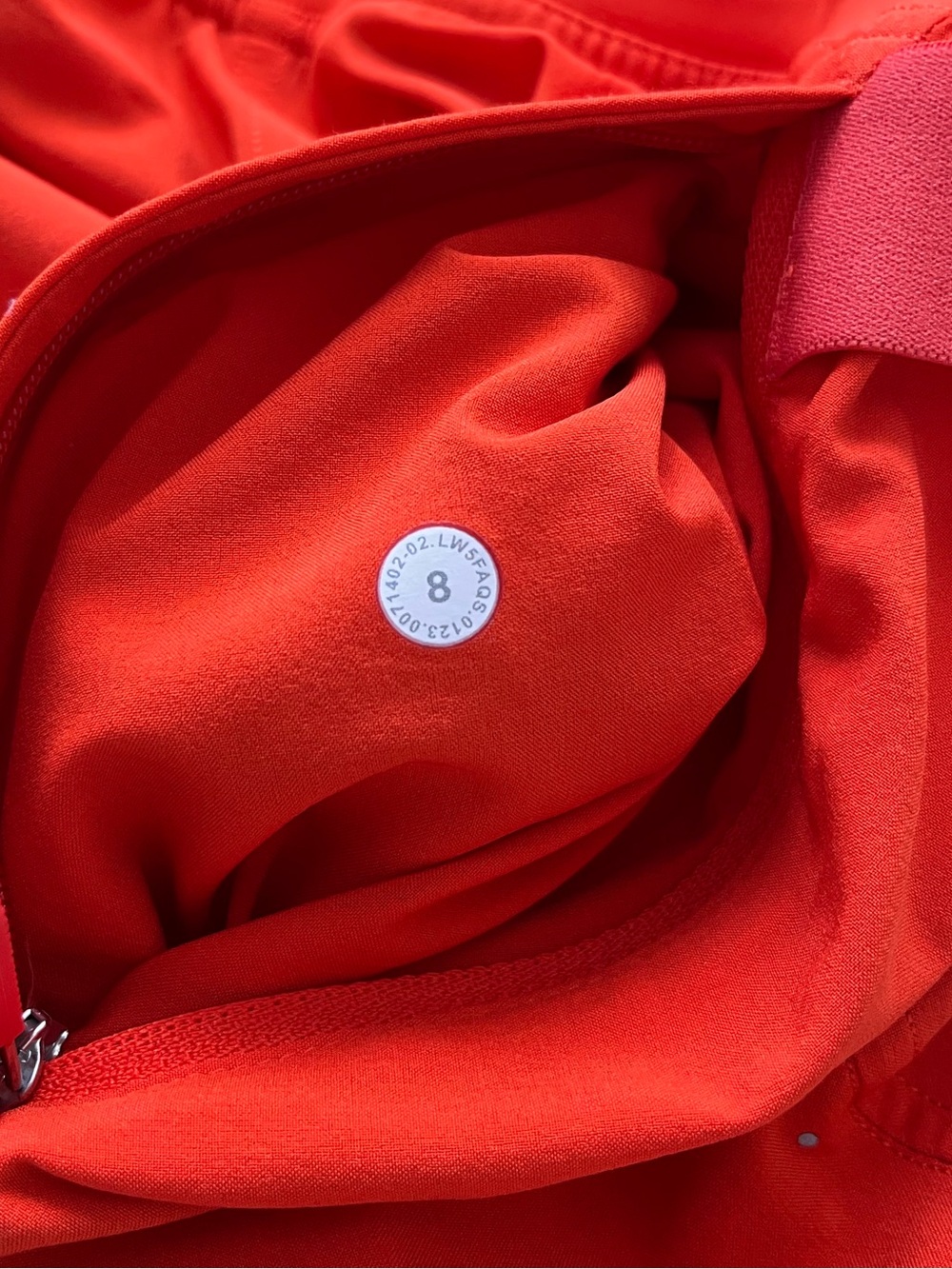 Lululemon - Picture 6 of 8